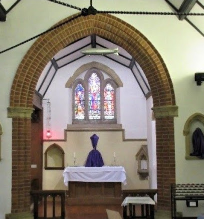 (Suffolk) Holy Family & St Michael (Kesgrave)