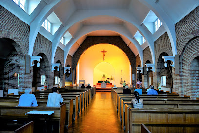 (Somerset) St Teresa of Lisieux (Taunton)