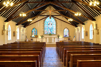 (Surrey) Holy Family (Heath End)