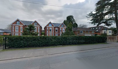 (Cobham) Cobham United Church (URC and Methodist)